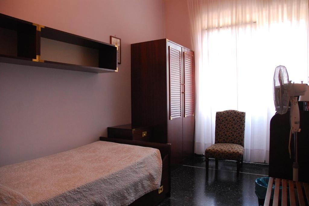 Hotel Colibrì Finale Ligure Habitación foto